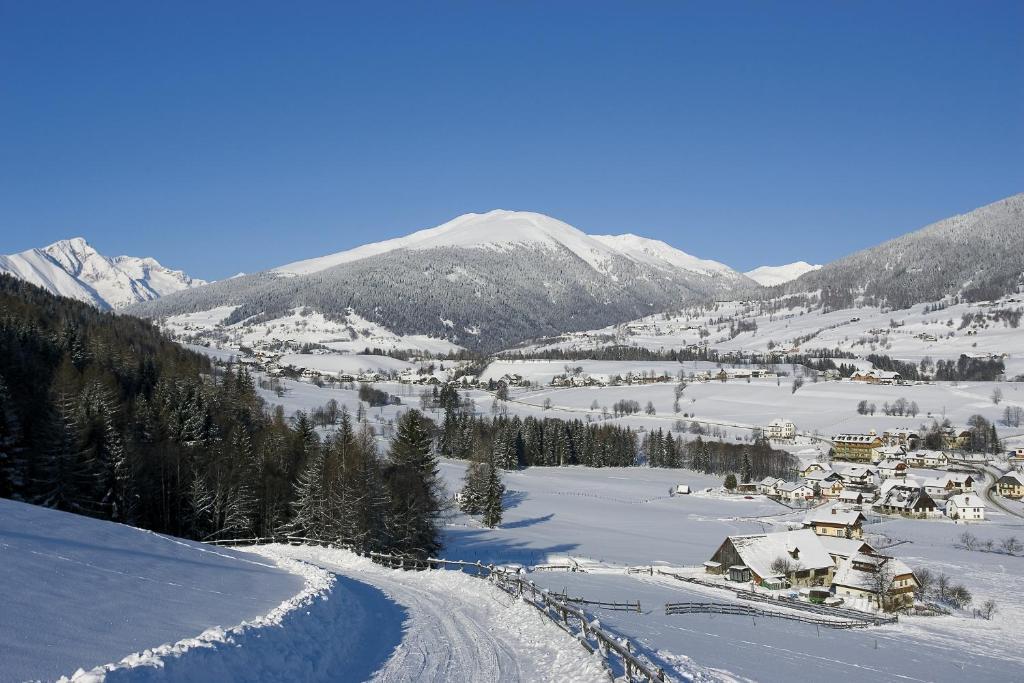 Landgasthof Jagawirt Krakauschatten エクステリア 写真